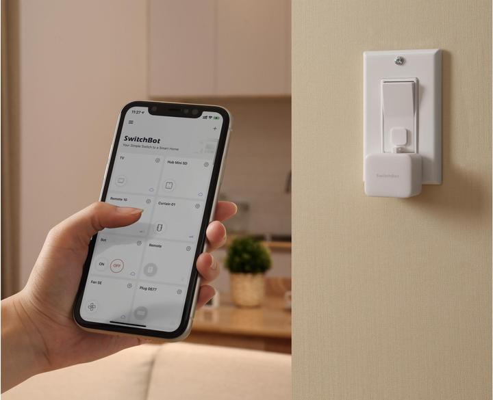 Actual product image SwitchBot Bot