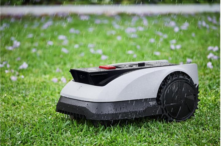 Actual product image Ecovacs Goat O800 RTK (800 m², Without boundary wire)