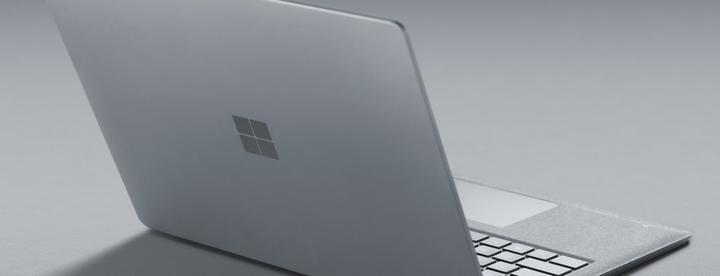 Image du produit Microsoft Surface Laptop, Platinum, SSD 256 Go (13.50", Intel Core i7-7660U, 8 Go, 256 Go)