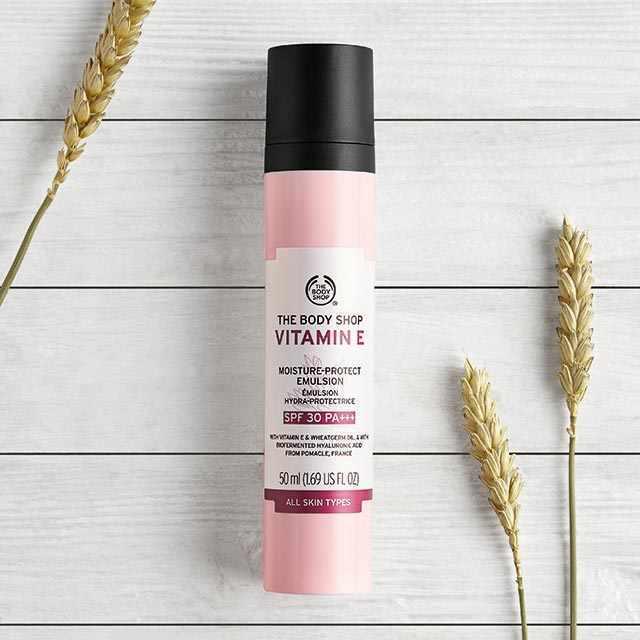 Immagine prodotto Body Shop Emulsione idratante alla vitamina E SPF30 PA+++ (50 ml, Crema da giorno)