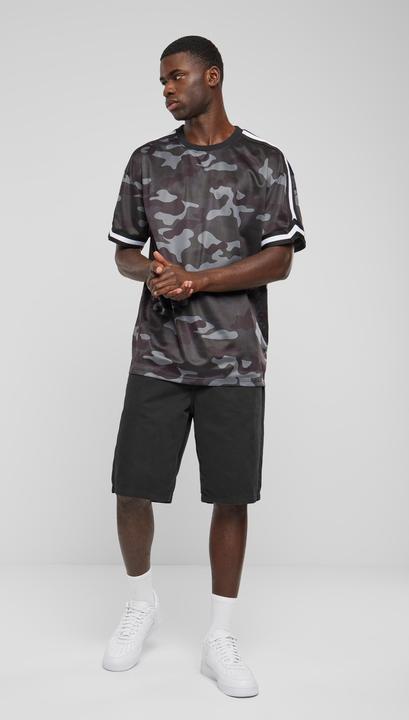 Actual product image Urban Classics Oversized Mesh AOP Tee - 142647 (L)