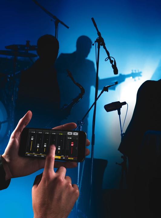 Immagine prodotto Soundcraft Ui16 (Mixer da studio e live)