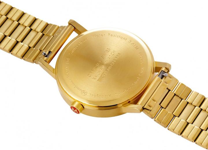 Actual product image Mondaine Classic - Modern (Analogue wristwatch, 40 mm)