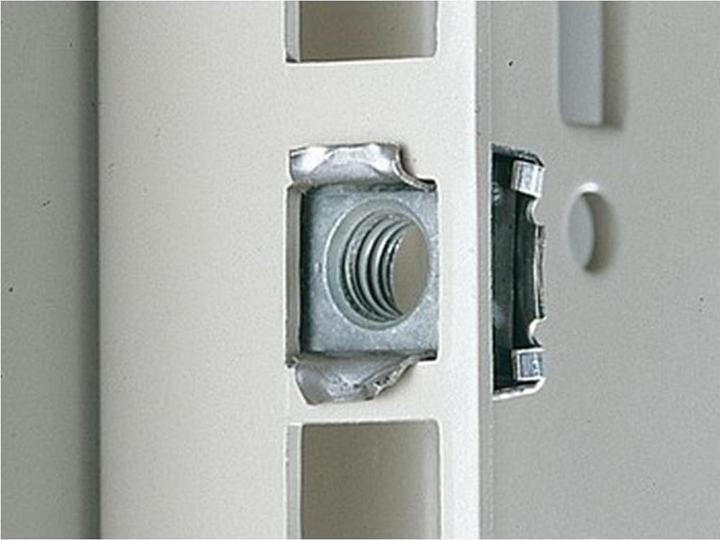 Produktbild Rittal EL Kaefigmuttern M5 mit Kontaktierung fuer Blechstaerke 0