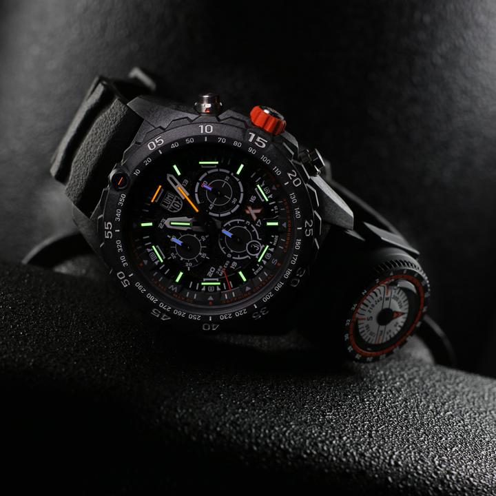 Actual product image Luminox Bear Grylls Survival (Analogue wristwatch, Chronograph, Swiss made, 45 mm)
