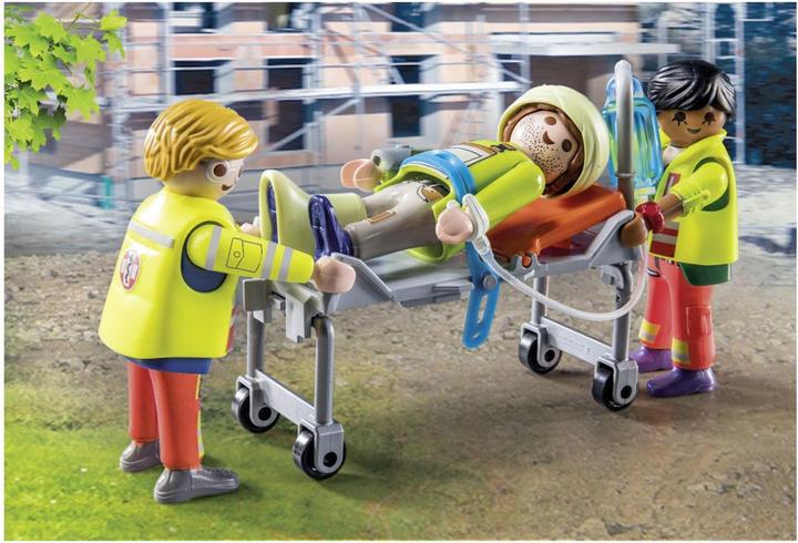 Actual product image Playmobil 71202 Ambulance with light and sound (71202, Playmobil City Life)