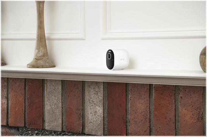 Actual product image Arlo Ultra 2 XL, 2 cameras kit white (3840 x 2160 pixels)
