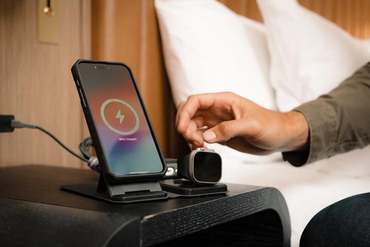 Immagine prodotto UAG Caricabatterie da viaggio 3in1 (15 W)