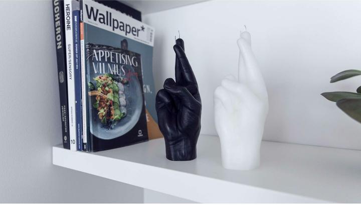 Actual product image Candle Hand crossed fingers (1 pcs.)