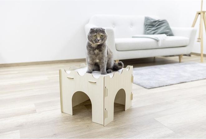 Actual product image Kerbl Cat castle 37x37x30 cm with cushion (Cat scratching toy)