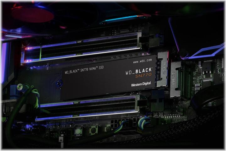 Produktbild WD Black SN770 (2000 GB, M.2 2280)