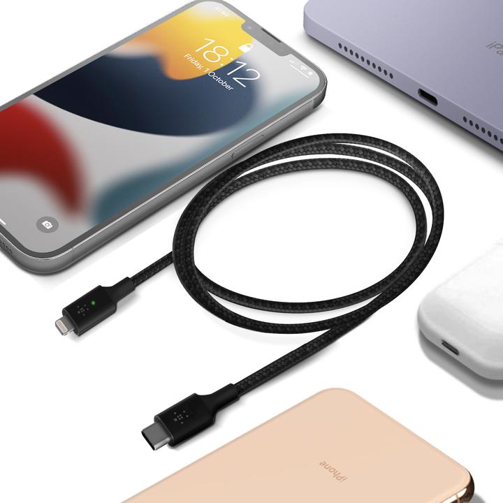 Produktbild Belkin USB-Ladekabel Boost Charge LED USB-C – Lightning 1.2 m (1.20 m, USB 3.2 Gen 1)