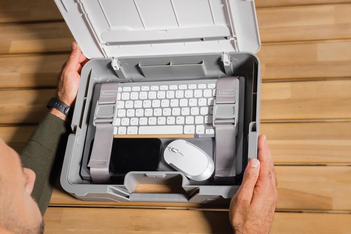 Actual product image Fellowes Notebook case white (14", Universal)