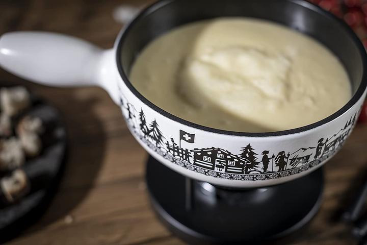 Actual product image Kuhn Rikon Alpine Meadow (Cheese fondue)