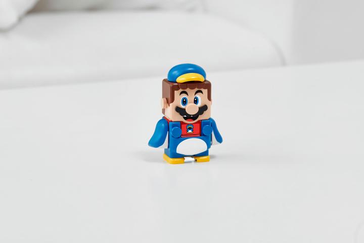 Actual product image LEGO Super Mario 71384 Penguin Mario (71384, LEGO Super Mario)