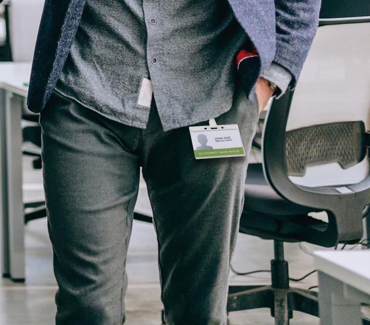 Actual product image Q-Connect Hard box for company ID cards with clip