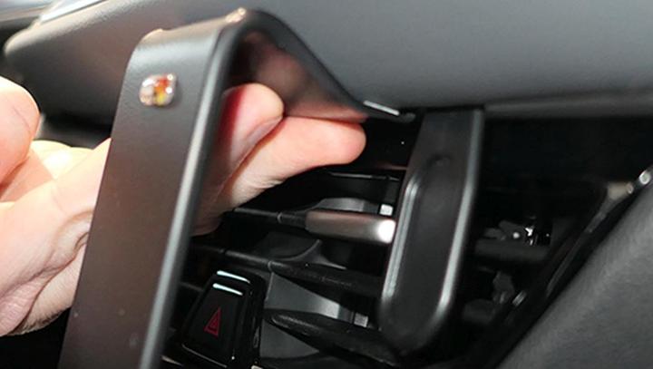 Produktbild Brodit ProClip Volkswagen Passat Bj. 24