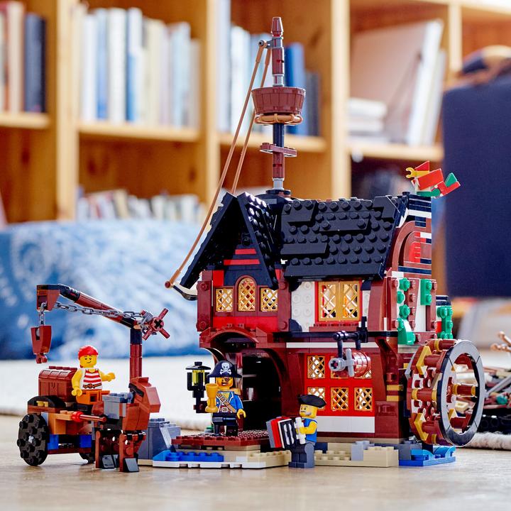 Produktbild LEGO Piratenschiff (31109, LEGO Creator 3-in-1)