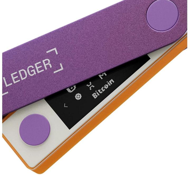 Produktbild Ledger Nano X Retro Gaming (Bitcoin, Ethereum Classic, Cardano, TRON, Dogecoin, Ripple, Litecoin, Bitcoin Cash, Ether, Stellar, Monero)