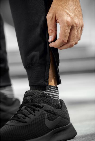 Actual product image Erima Six Wings Trainingshose (140)