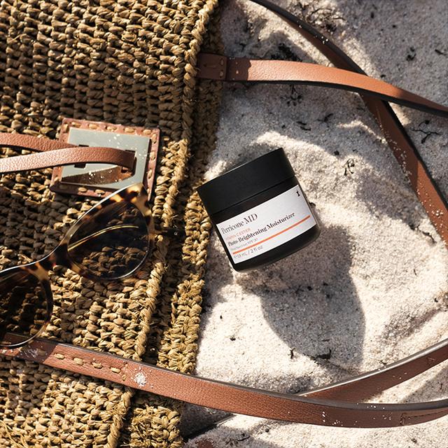 Immagine prodotto Perricone MD Vitamin C Ester Photo-Brightening Moisturizer Broad Spectrum SPF 30 (59 ml, Crema da giorno, SPF 30)