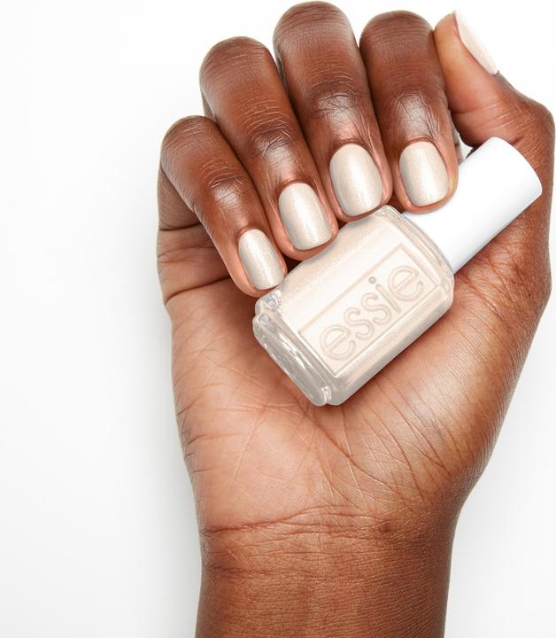 Produktbild L'Oréal Paris Nail Color (819 boatloads of love, Gel-Effekt Nagellack)