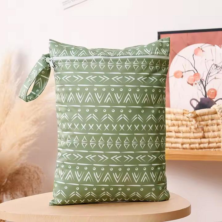 Actual product image Intirilife Changing bag with zip for toddler baby