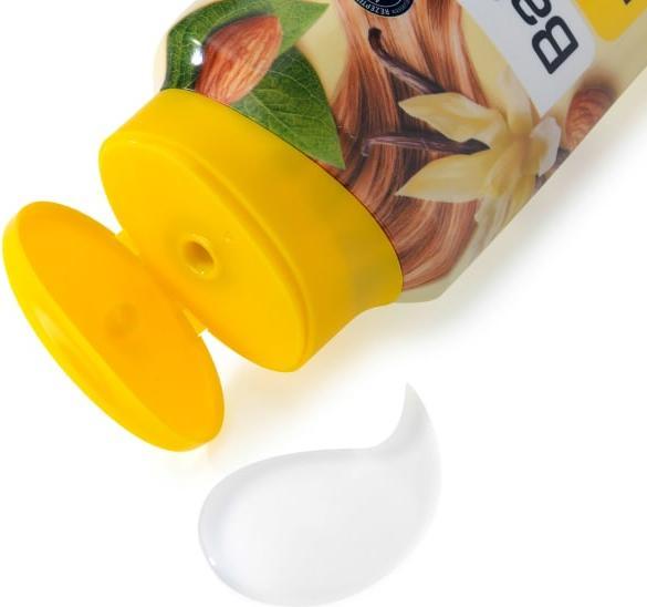 Actual product image dm Balea Shampoo Intensive Care (300 ml, Liquid shampoo)