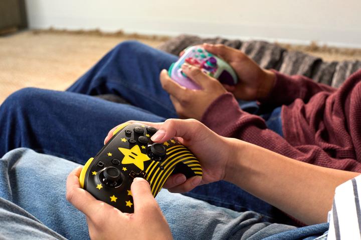 Produktbild Turtle Beach Rematch Wireless Controller · NS · Super Mario Star (Switch, Switch OLED, Switch Lite)