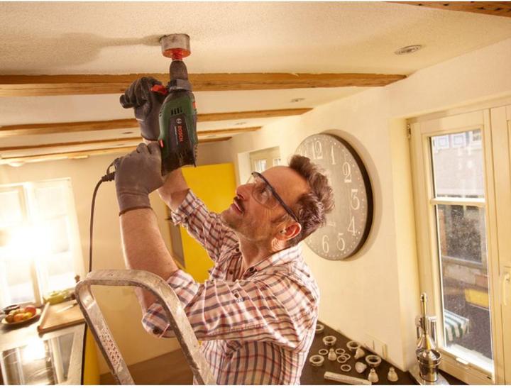 Produktbild Bosch Home & Garden UniversalImpact 800 (Netzbetrieb)