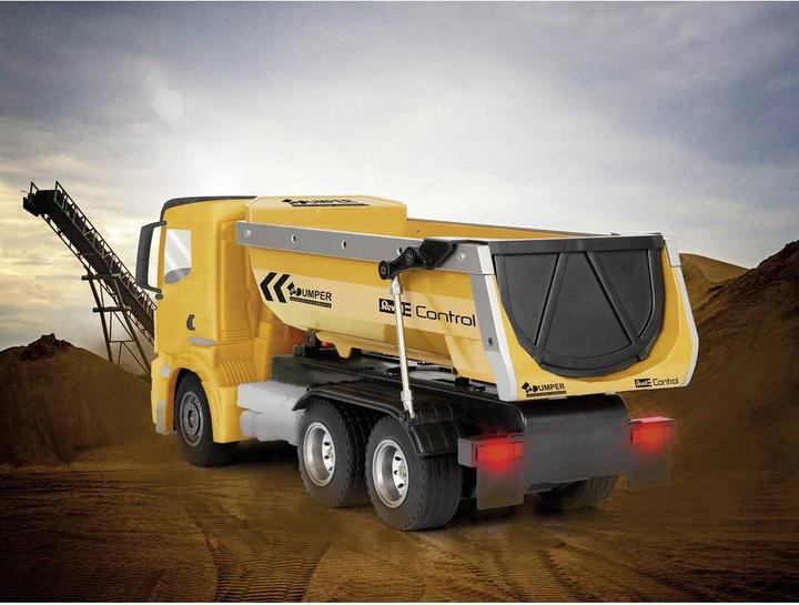 Actual product image Revell Dumper Truck