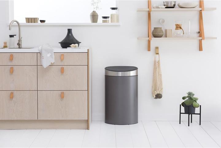 Actual product image Brabantia Touch Bin (40 l)