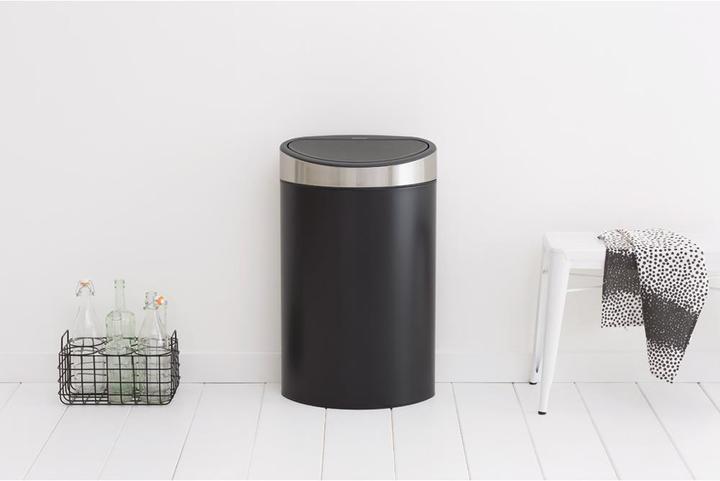 Actual product image Brabantia Touch Bin (40 l)