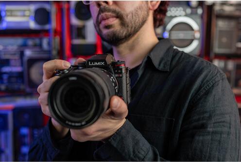 Immagine prodotto Panasonic DC-S1RM2ME Kit (24 - 105 mm, 44.30 Mpx, Full frame / FX)