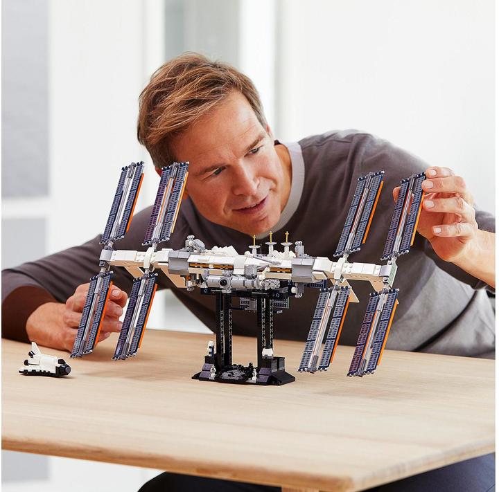 Immagine prodotto LEGO Stazione spaziale internazionale (21321, LEGO Ideas, Set LEGO rari)