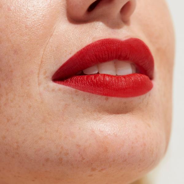 Actual product image Gosh Velvet Touch Matt (005 Matt Classic Red)