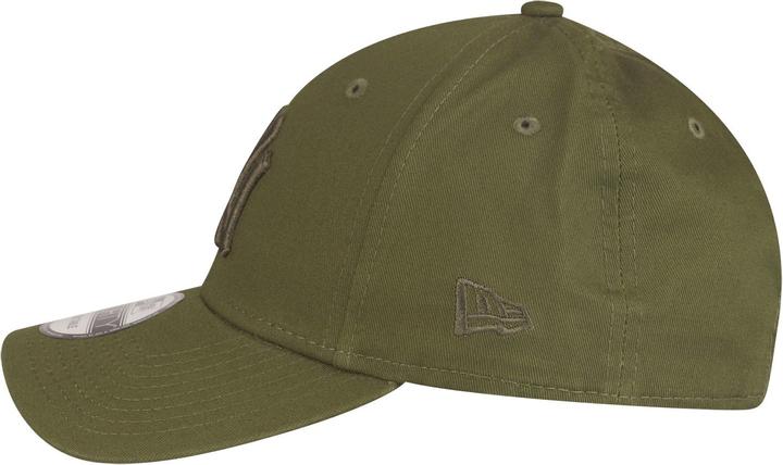 Actual product image New Era 9Forty Strapback Cap - New York Yankees olive
