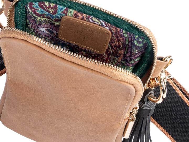 Produktbild Artebene MAJOIE Handytasche Nubuk-Lederoptik Camel – Vegane Crossbody-Bag mit goldenen Akzenten von