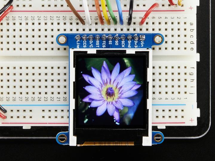 Immagine prodotto Adafruit Display LCD TFT da 1.44" a colori con microSD (Display)