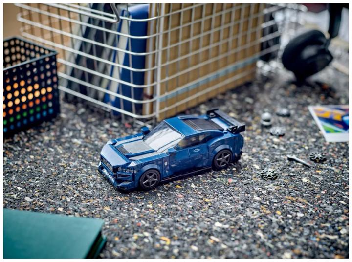 Actual product image LEGO Ford Mustang Dark Horse sports car (76920, LEGO Speed Champions)