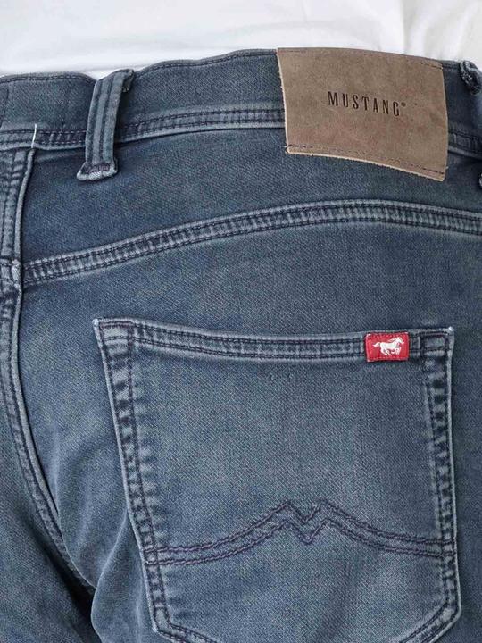 Actual product image Mustang Oregon Tapered Jeans Blue Black (W32/L34)