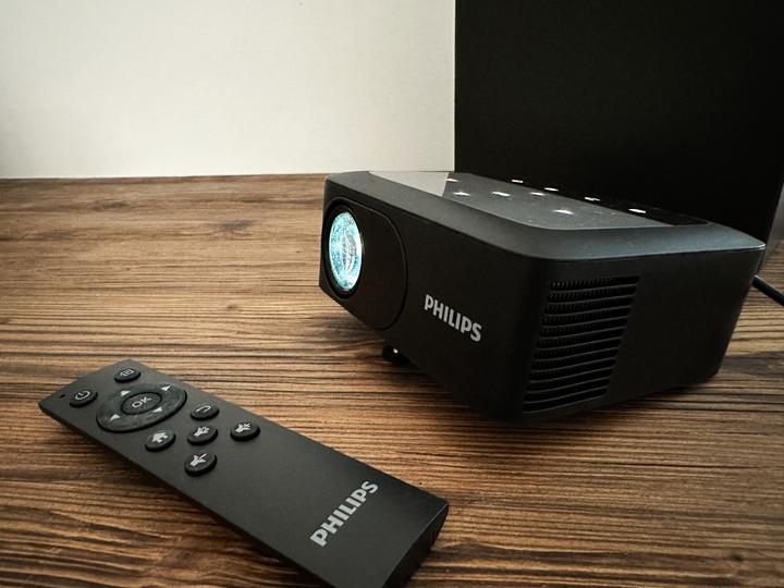 Actual product image Philips NEOPIX 110 video projector (HD, 100 lm, 1.47:1)