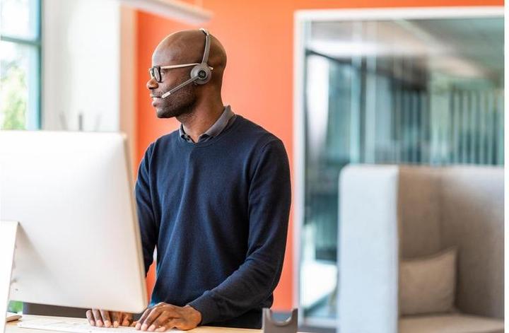 Actual product image Cisco 562 Wireless Dual Headset Standard Base Station Eu In Nms In Accs (Wireless, USB-A)