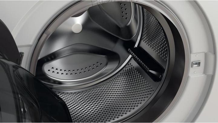 Actual product image Whirlpool FFWDD 1076258 SV EE