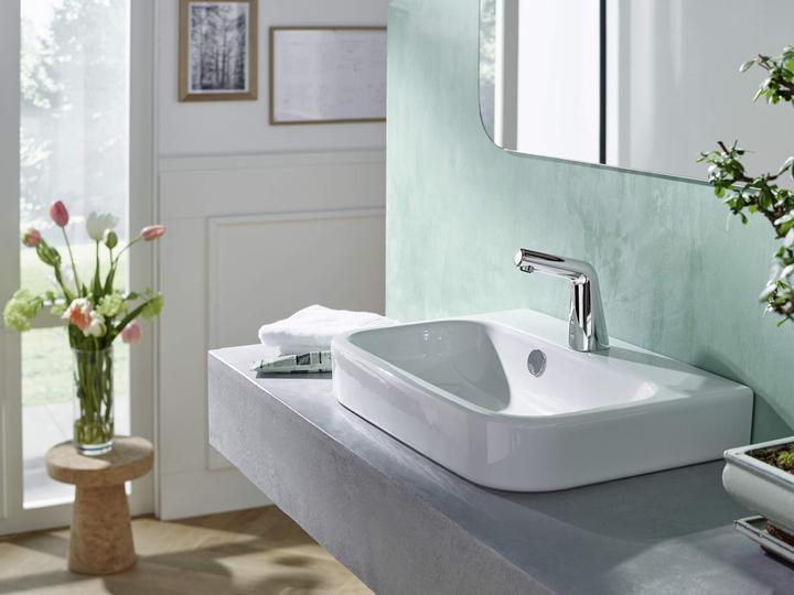 Actual product image Hansa Hansadesigno Style basin mixer, touch-free, cold or mixed water, Bluetooth, projection 100 mm