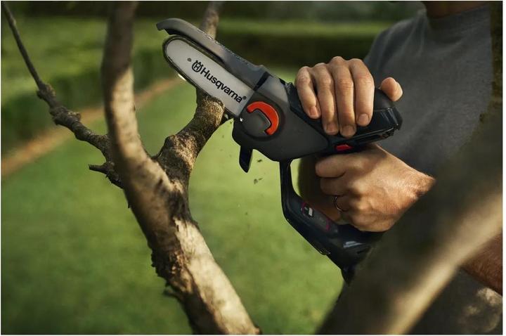 Produktbild Husqvarna Akku-Astsäge Aspire P5-P4A+B45/C70 (Akku Kettensäge)