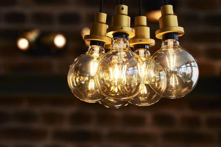 Actual product image Osram Vintage 1906 Led Classic A (E27, 5 W, 300 lm, 1 x, G)