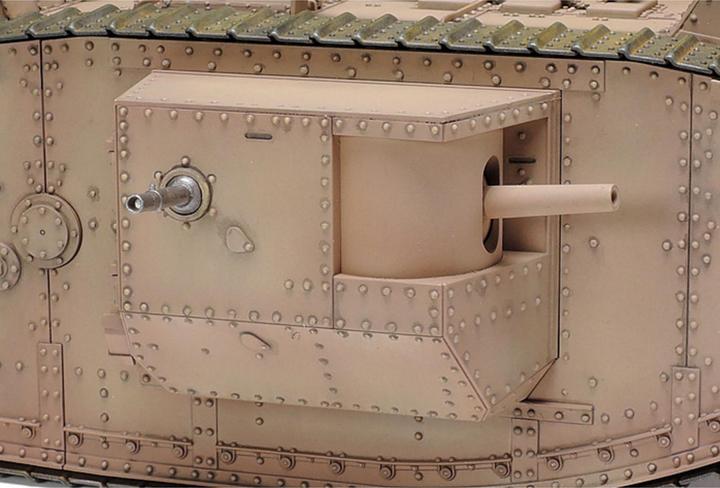 Actual product image Tamiya British Tank Mk.IV Male with engine