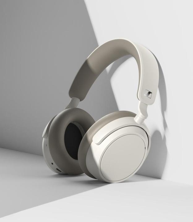 Actual product image Sennheiser Accentum Plus (ANC, 50 h, Wireless)