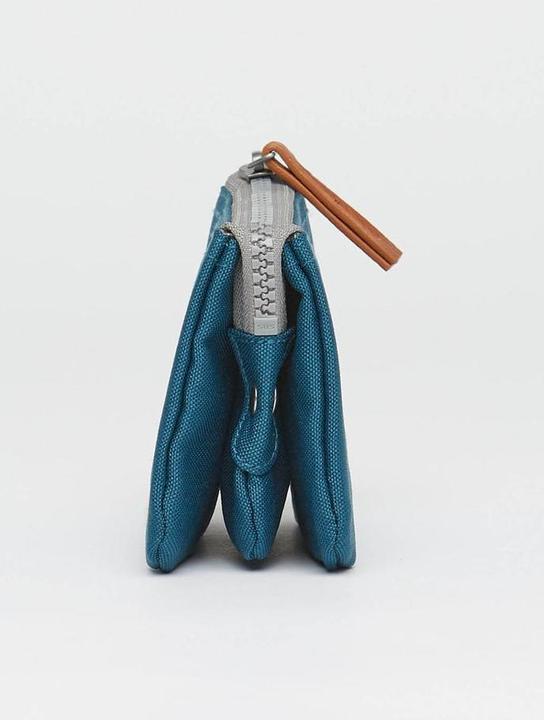 Produktbild Roka London Carnaby Wallet Sustainable Canvas Marine